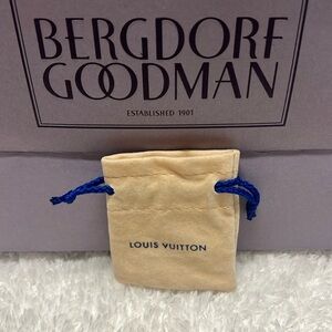 Louis Vuitton small jewelry or cufflink pouch NEW